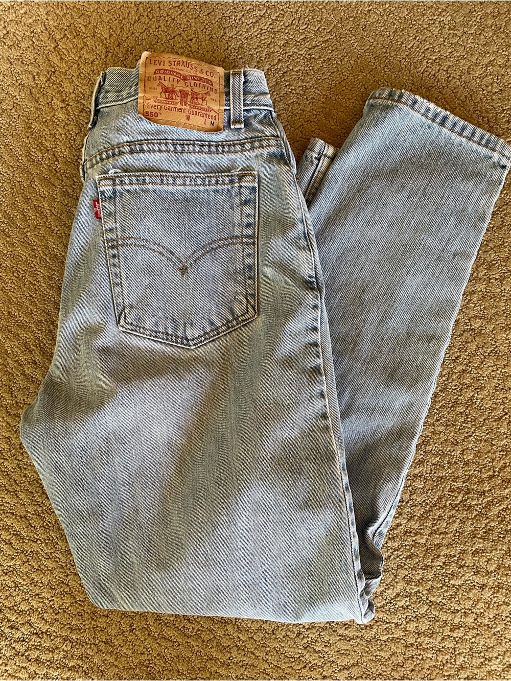 vintage classic 550 light wash relaxed fit tapered leg Levis Jeans